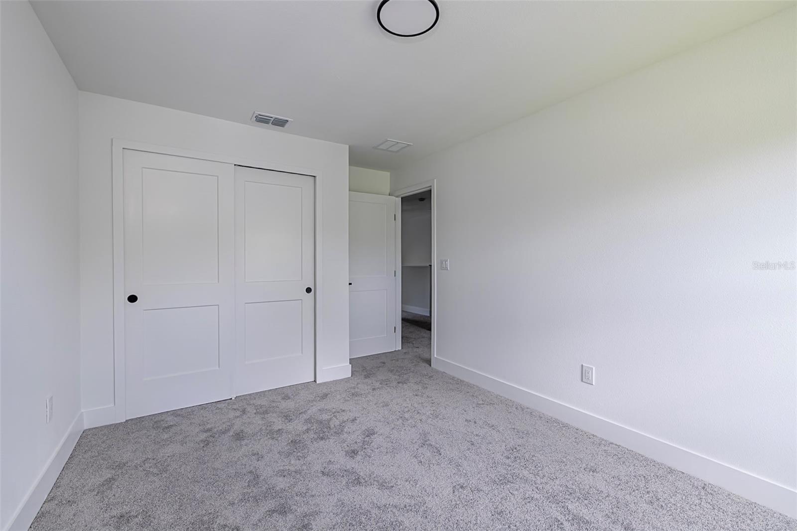 Image 22 of 24 For 2005 Barroso Street