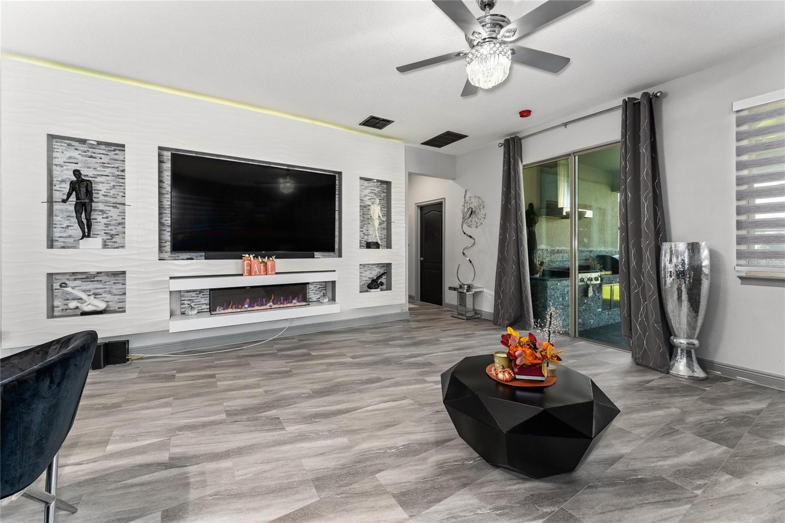 Image 12 of 37 For 3199 Crispin Circle