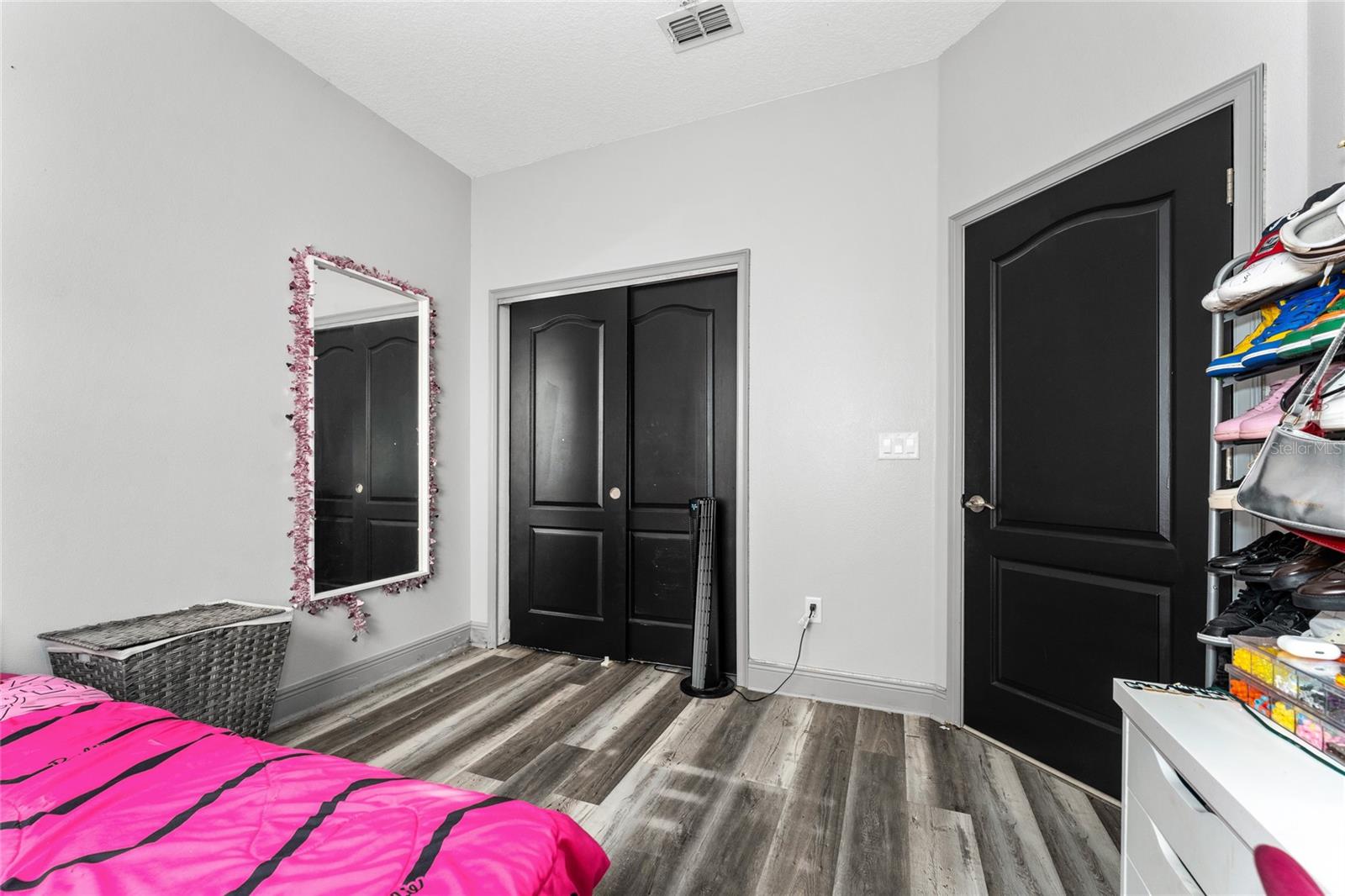 Image 19 of 37 For 3199 Crispin Circle