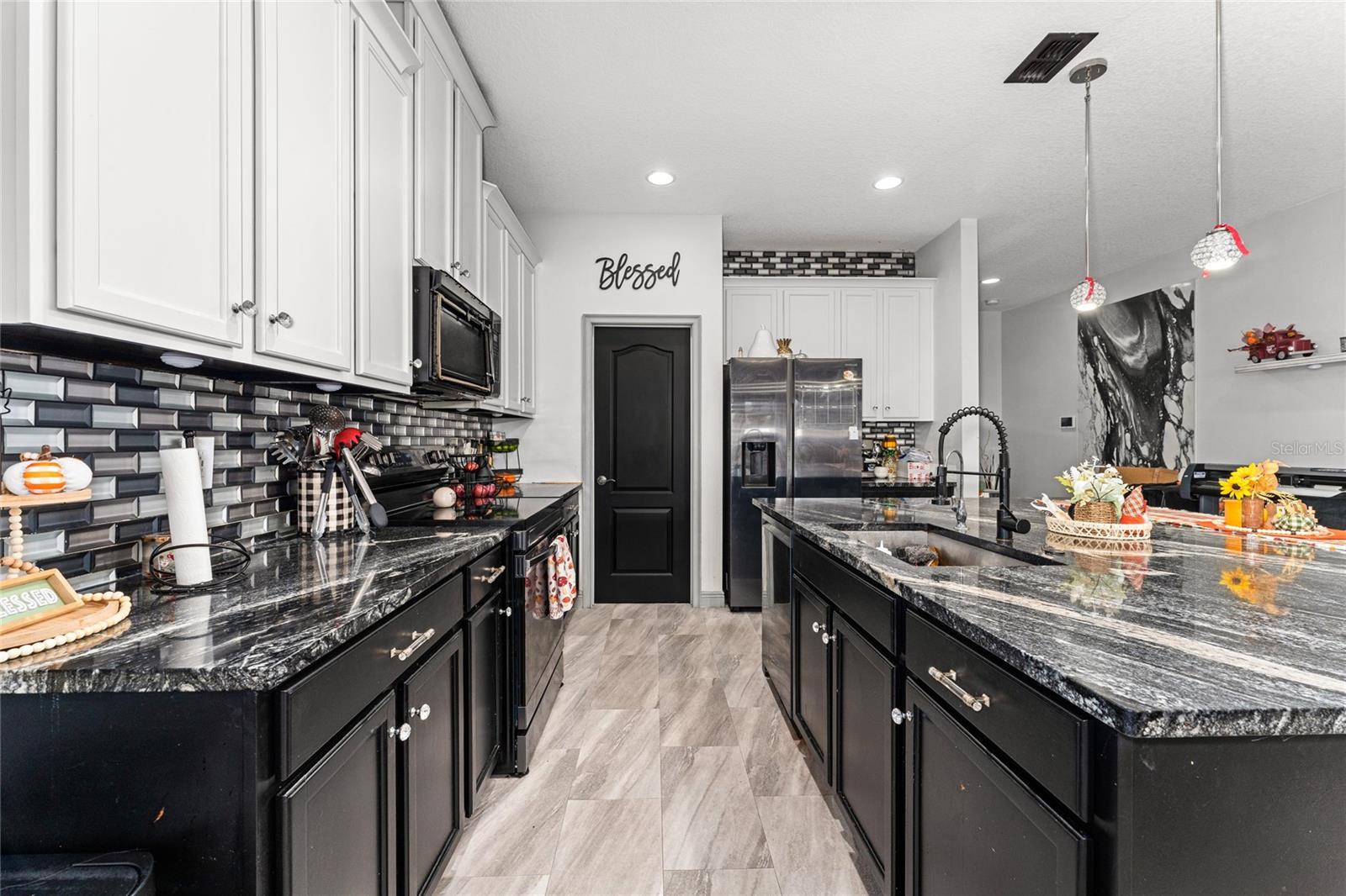 Image 9 of 37 For 3199 Crispin Circle