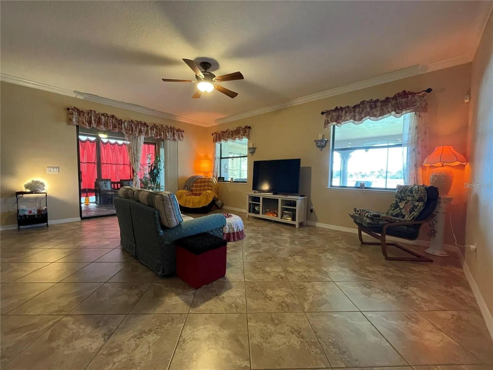 Image 11 of 38 For 1820 Trophy Bass Way