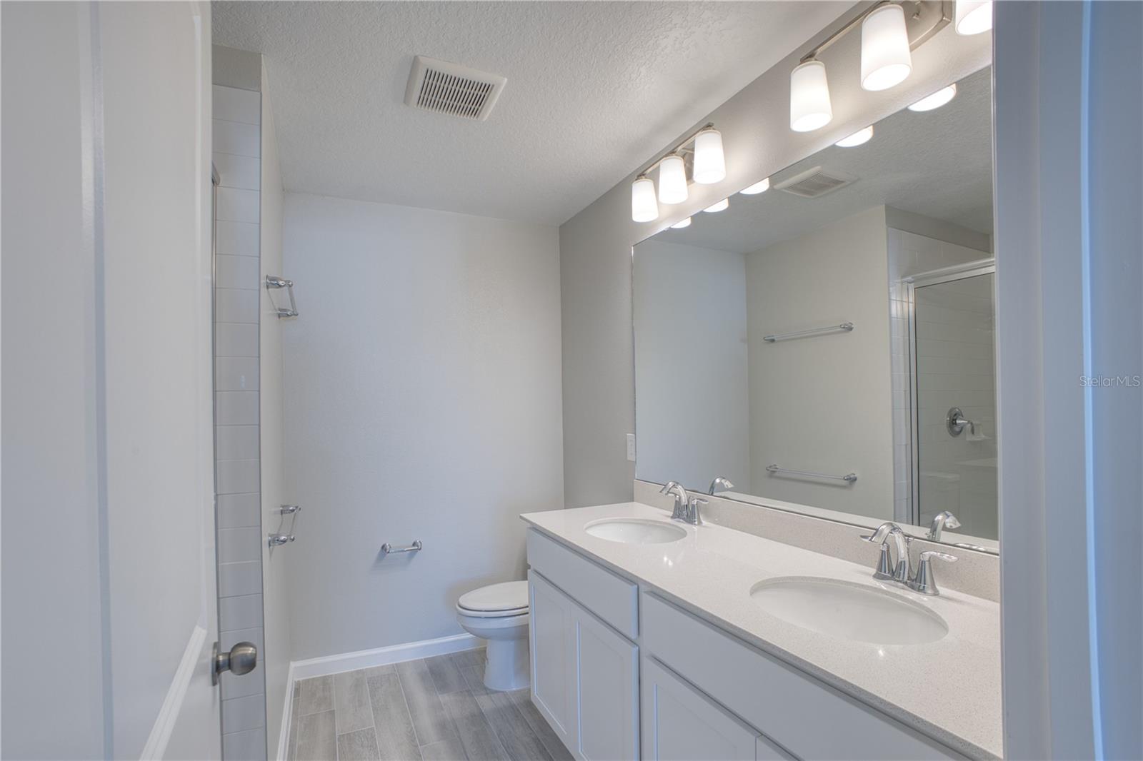 Image 20 of 37 For 4188 Campsite Loop Cir