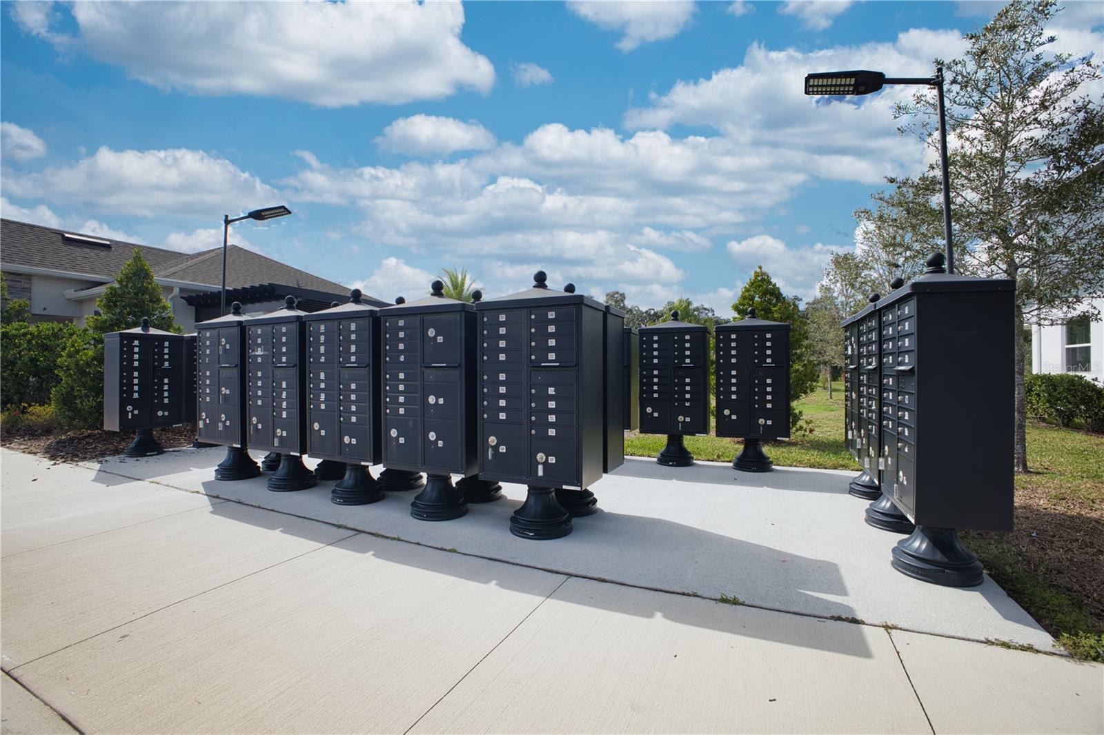 Image 32 of 37 For 4188 Campsite Loop Cir