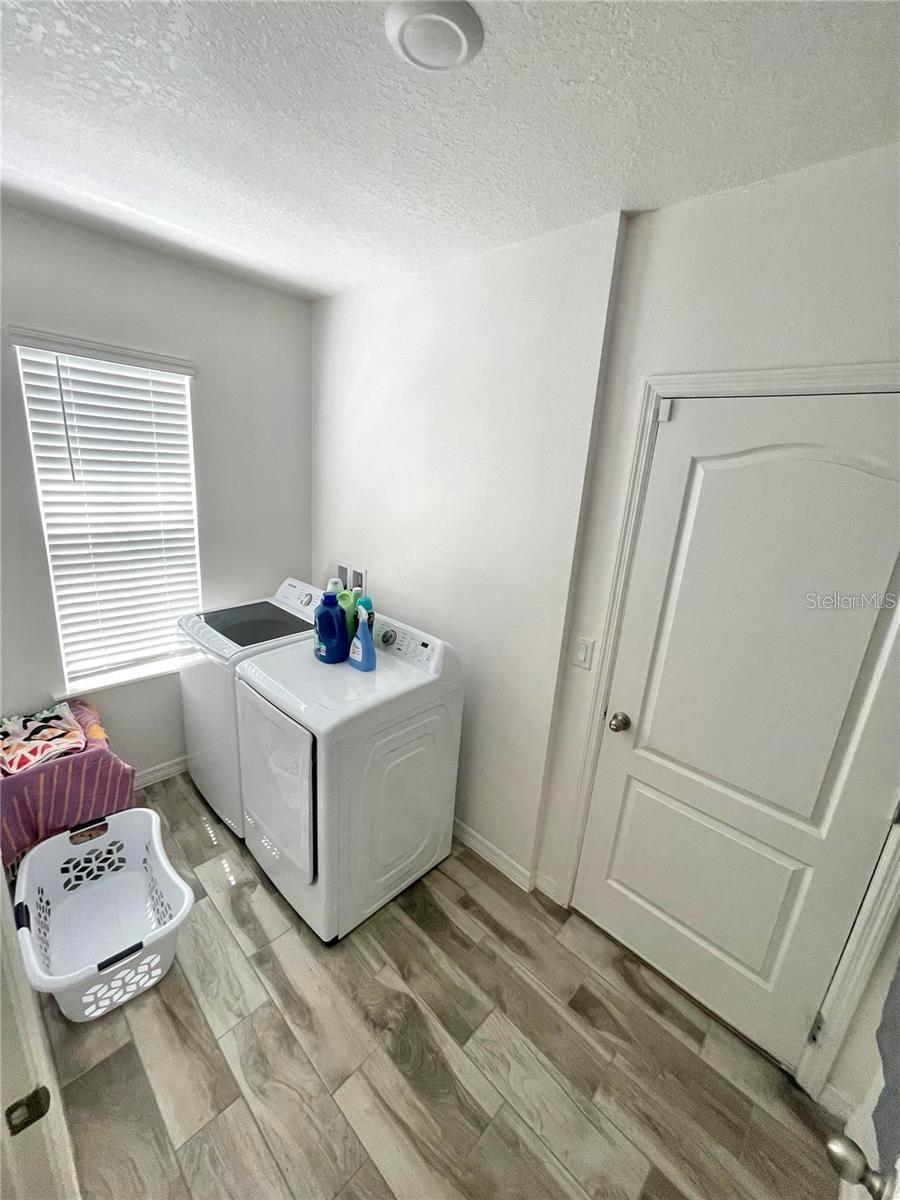 Image 18 of 23 For 251 Villavista Court