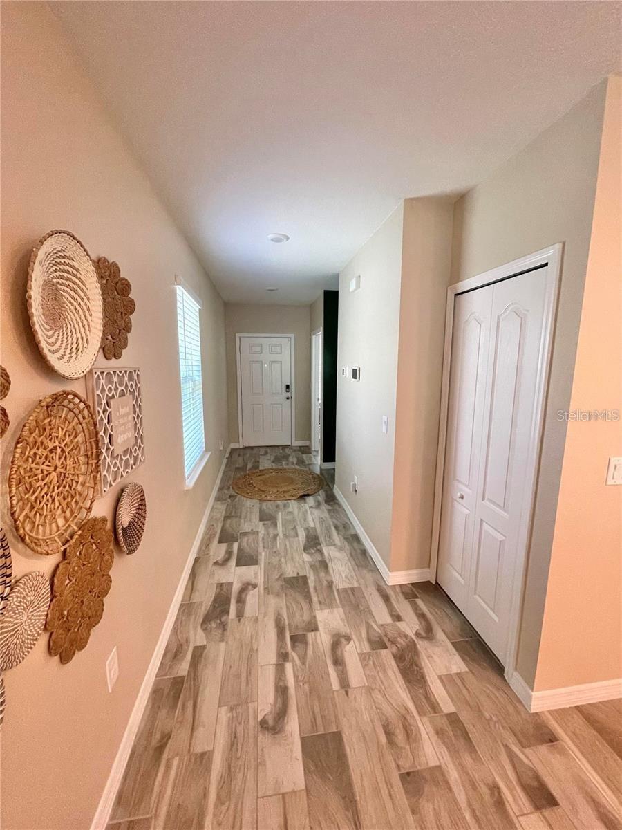 Image 7 of 23 For 251 Villavista Court