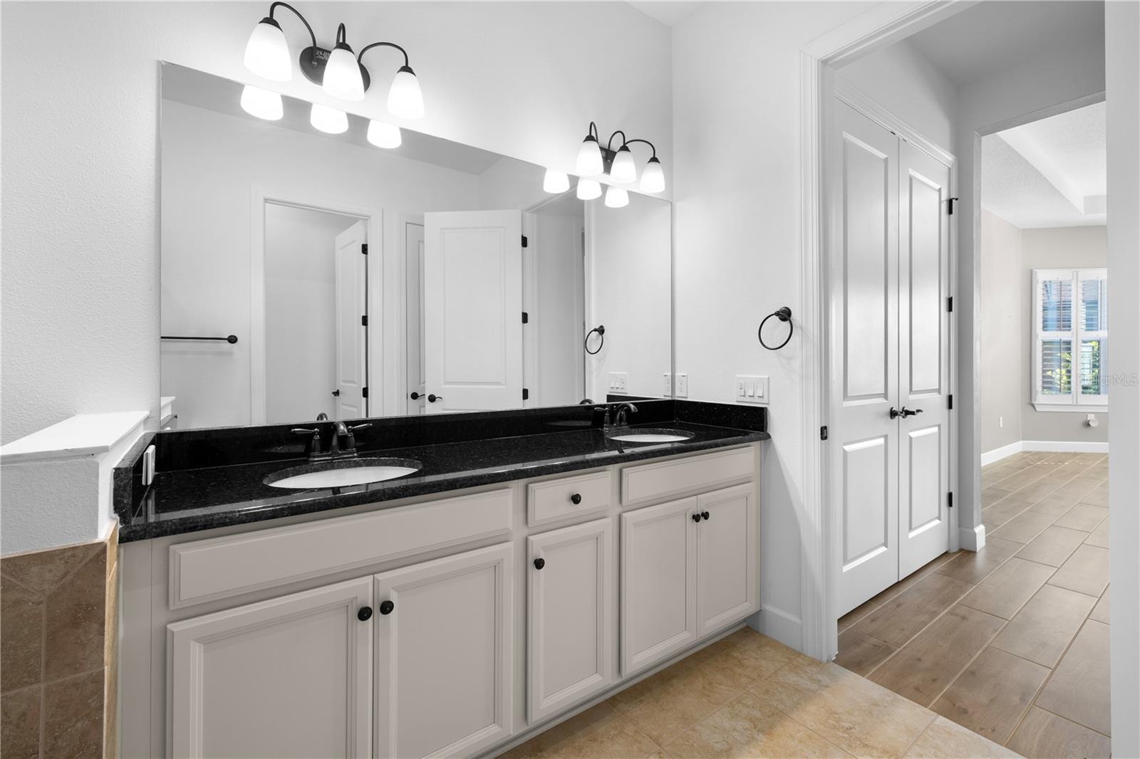 Image 32 of 64 For 972 Ladera Ranch Road