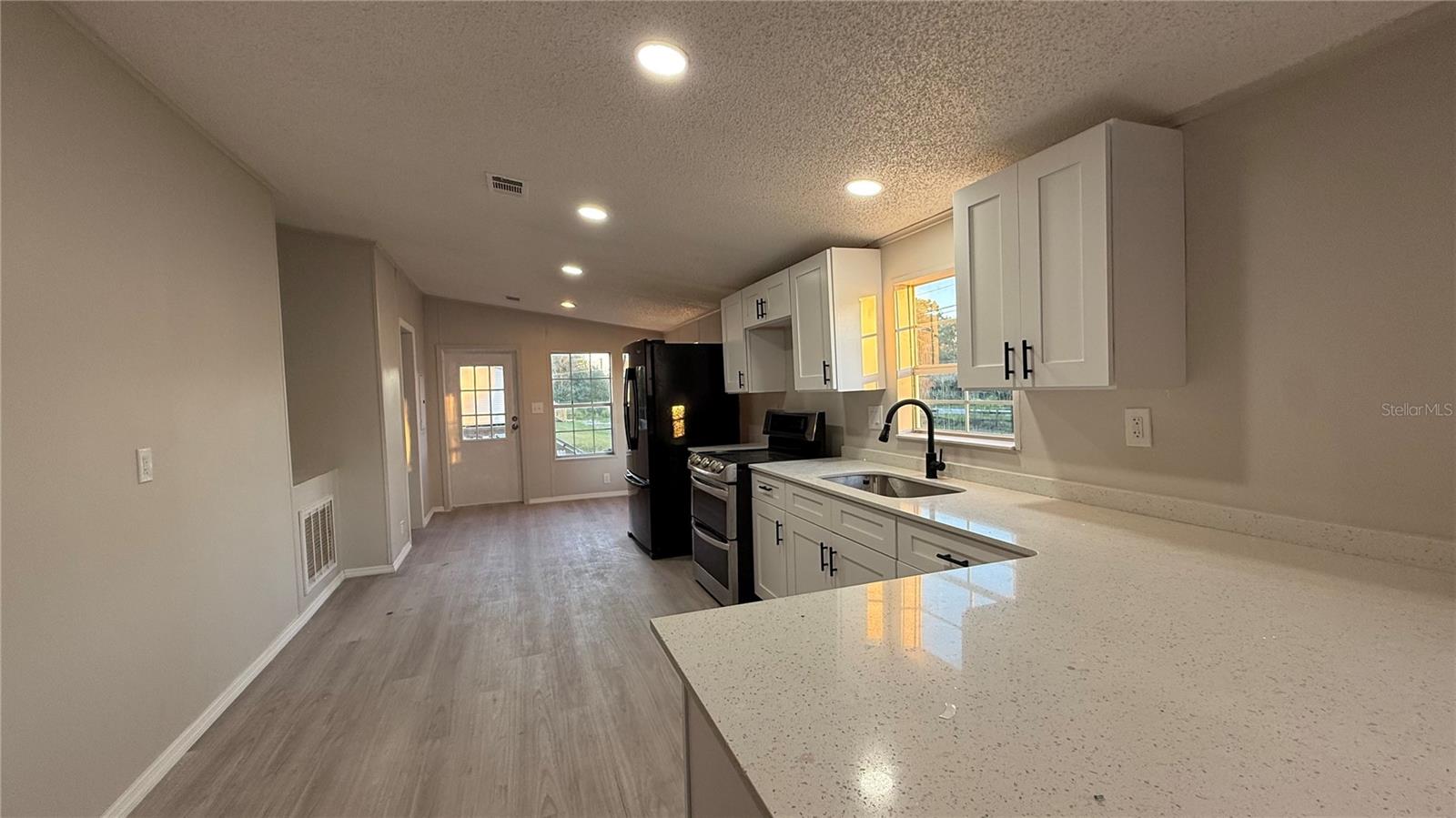 Image 5 of 17 For 4531 Deer Run Run