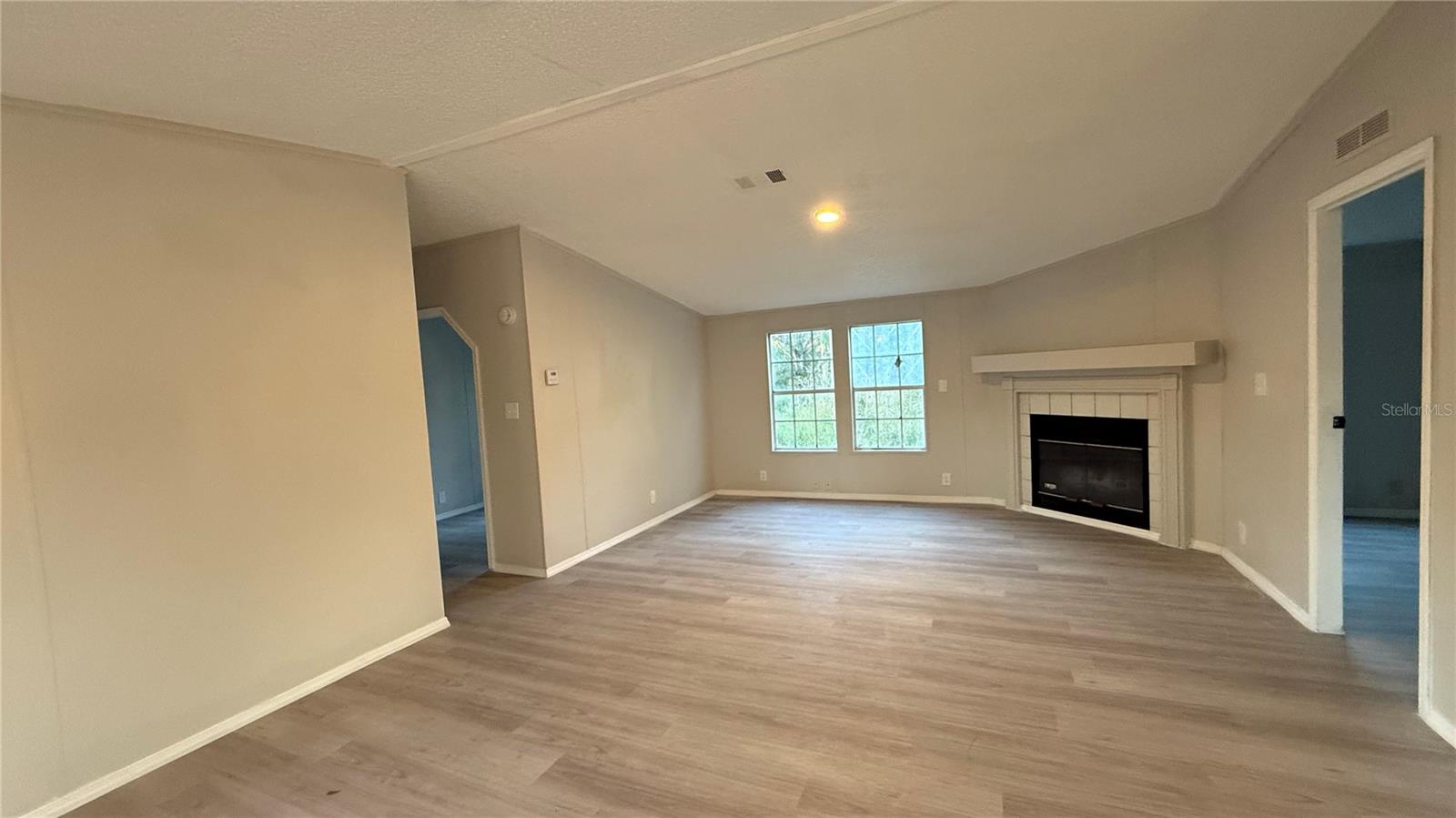 Image 6 of 17 For 4531 Deer Run Run