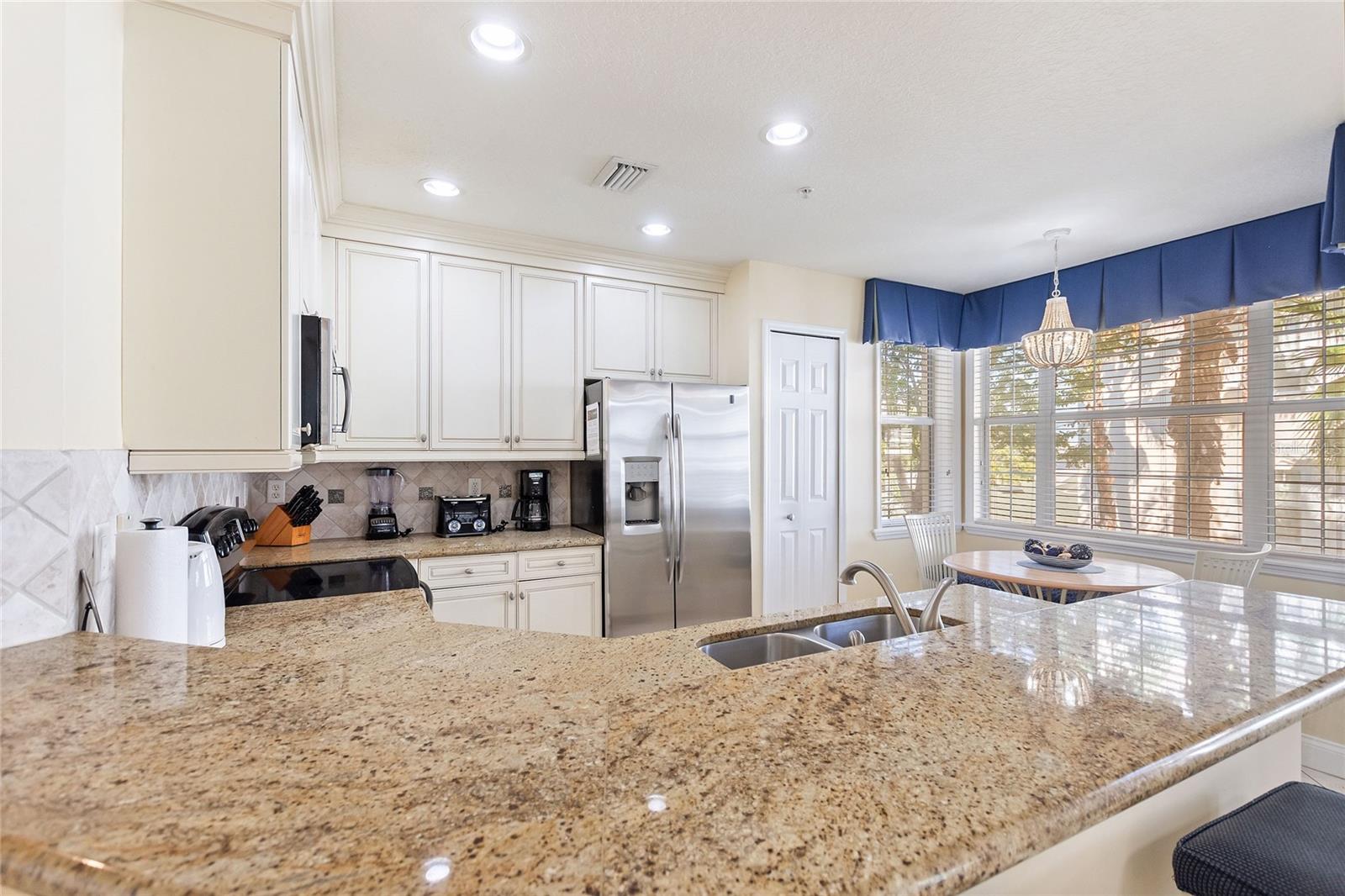 Image 11 of 33 For 7509 Mourning Dove Circle 201