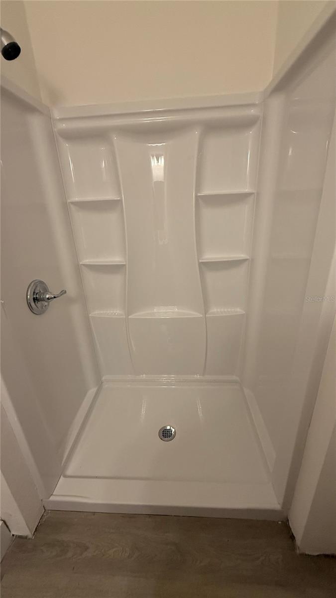 Image 8 of 14 For 1227 Waterview Boulevard W