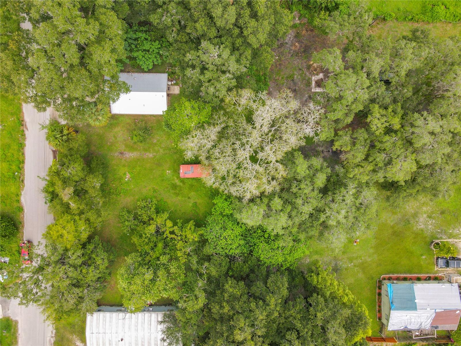 Image 4 of 10 For 811 Leonard Street