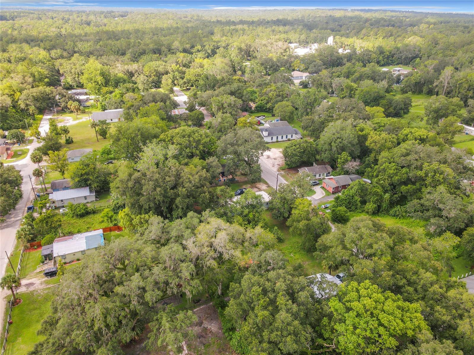 Image 8 of 10 For 811 Leonard Street