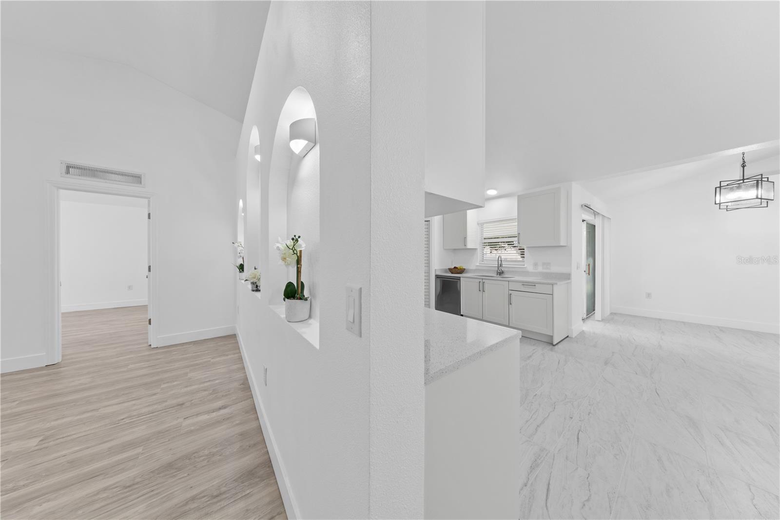 Image 12 of 58 For 207 Vervain Avenue