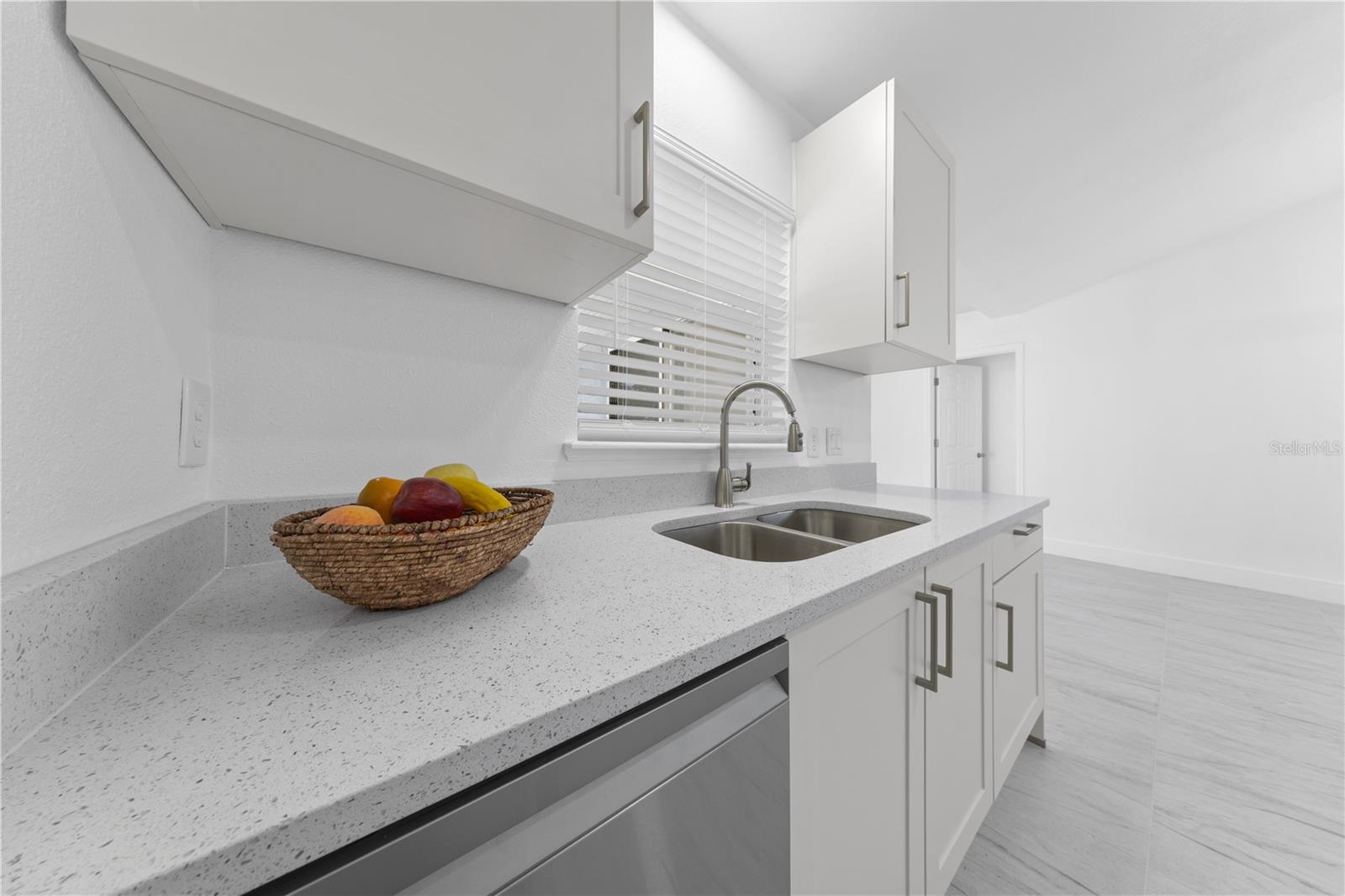 Image 17 of 58 For 207 Vervain Avenue