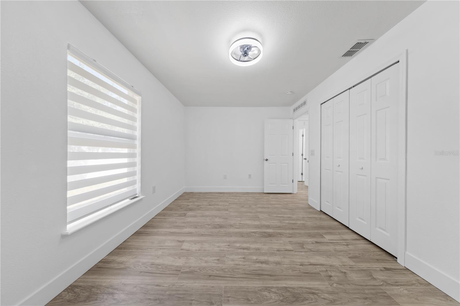 Image 24 of 58 For 207 Vervain Avenue