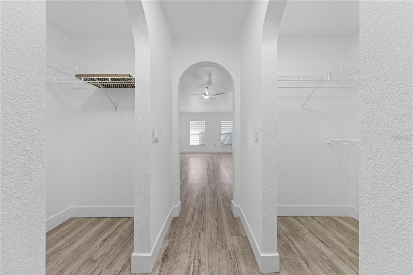 Image 37 of 58 For 207 Vervain Avenue