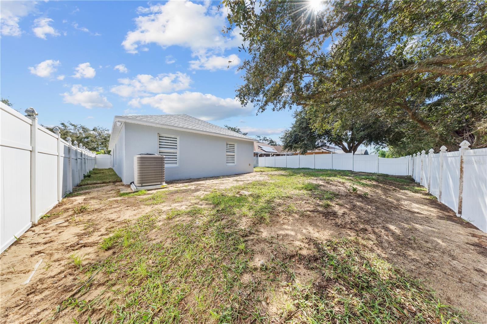 Image 51 of 58 For 207 Vervain Avenue