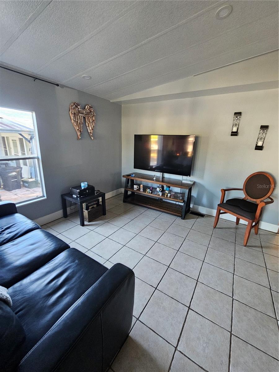 Image 6 of 45 For 113 Maple Drive