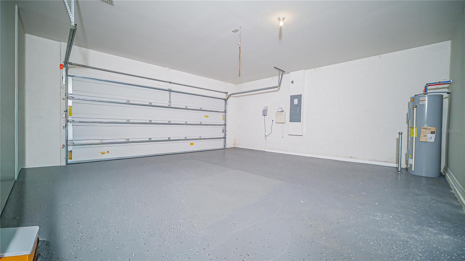 Image 20 of 22 For 326 Meadowbrook Boulevard