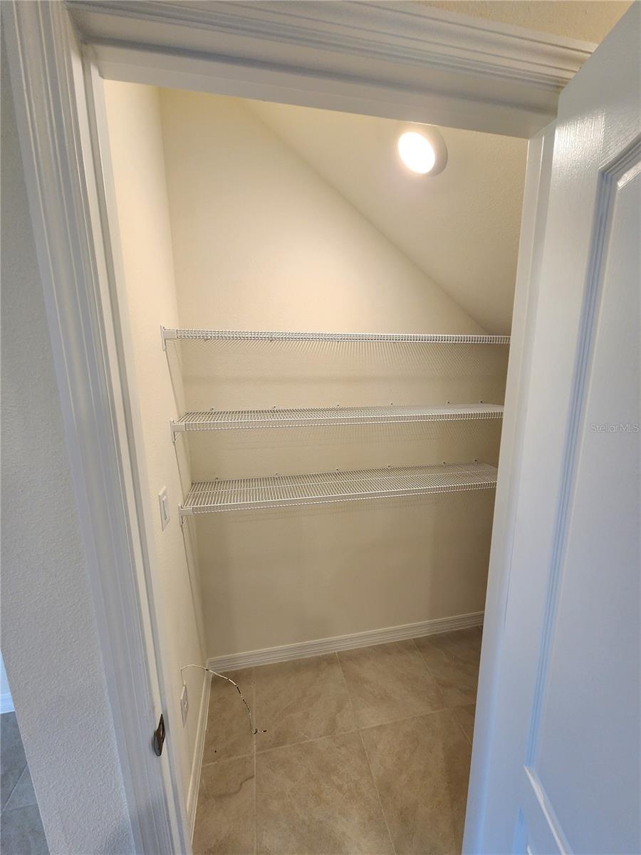 Image 17 of 39 For 1141 Blue Jay Drive