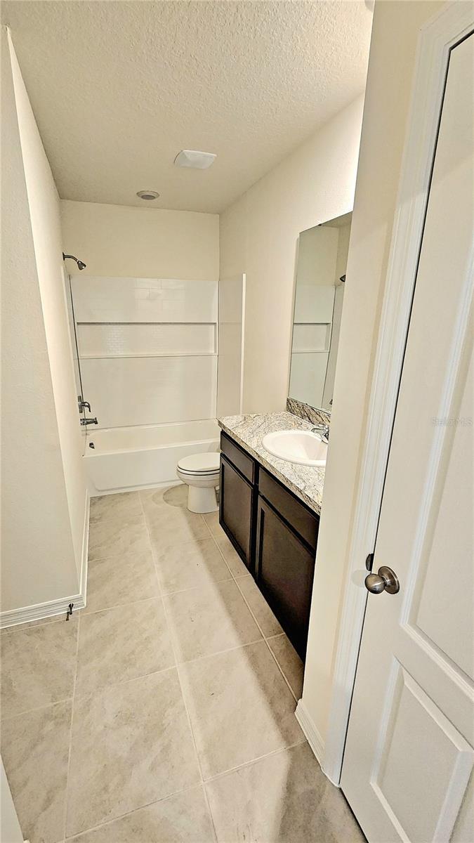 Image 27 of 39 For 1141 Blue Jay Drive