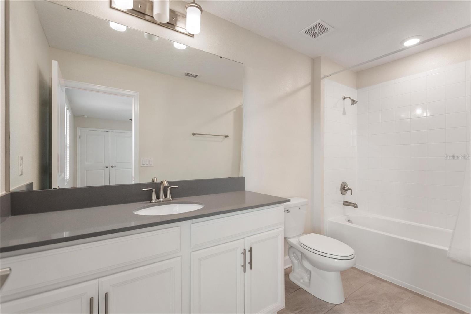 Image 30 of 53 For 8843 Fallen Oak Drive