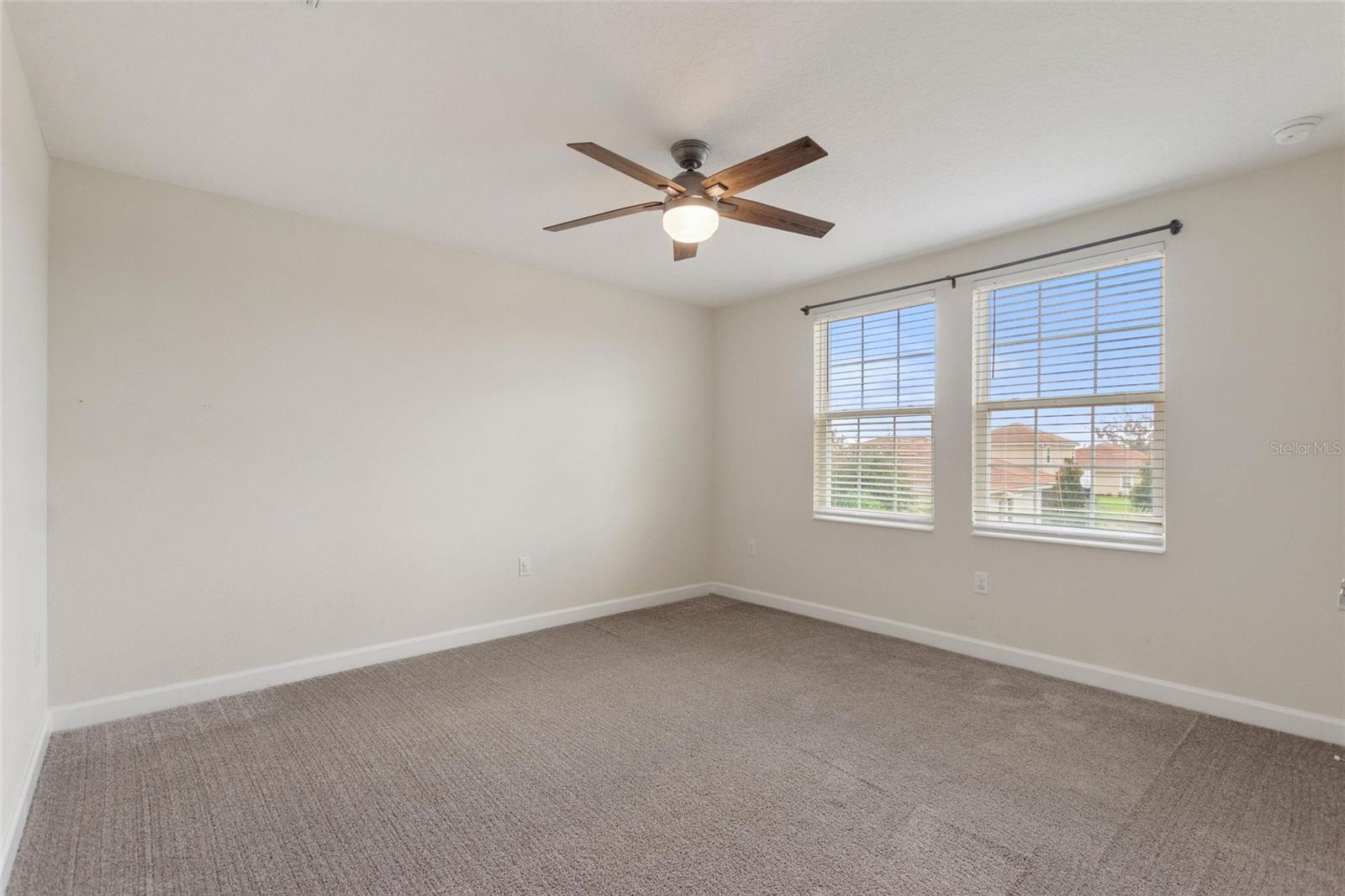 Image 31 of 53 For 8843 Fallen Oak Drive