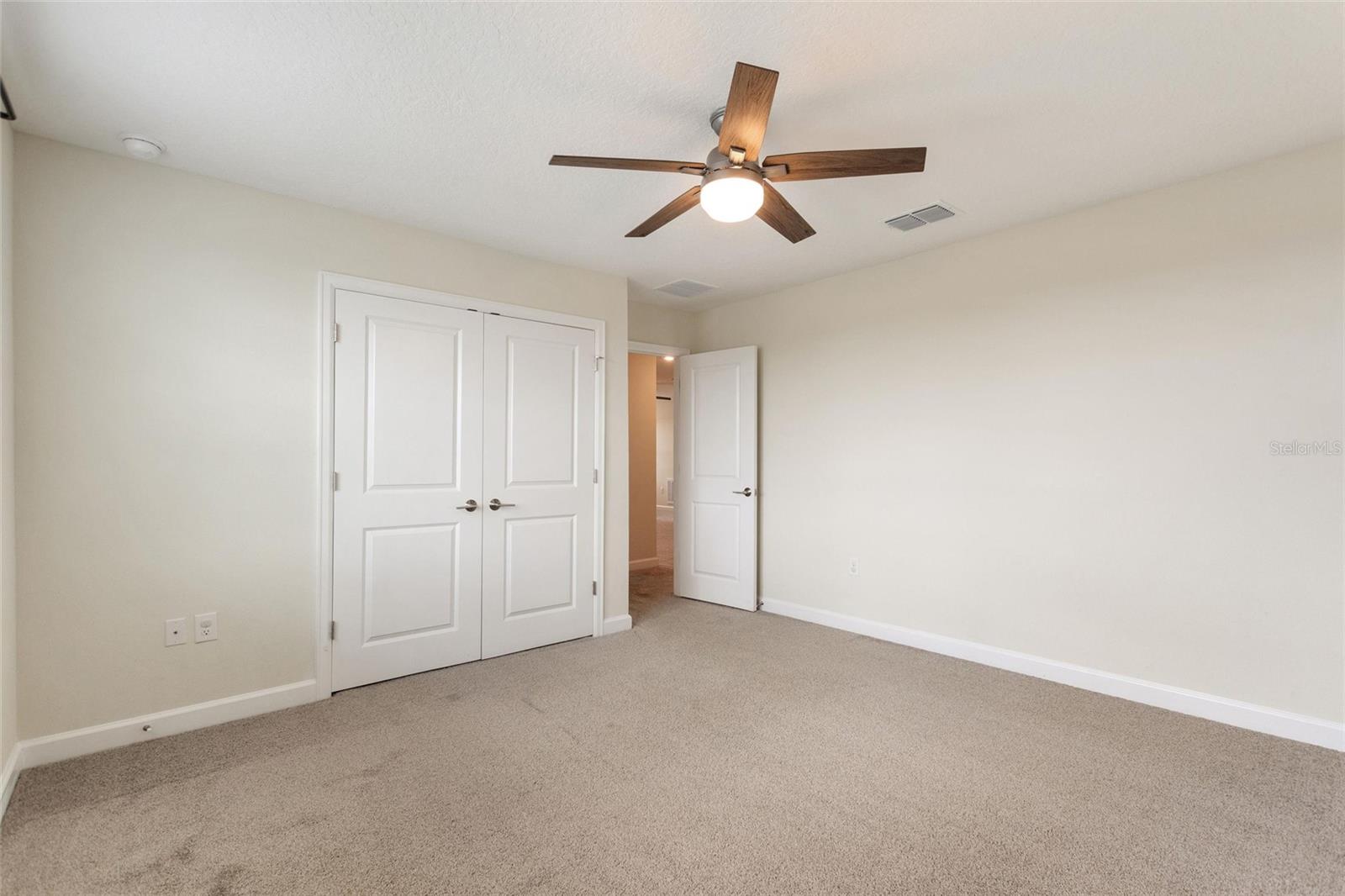 Image 32 of 53 For 8843 Fallen Oak Drive