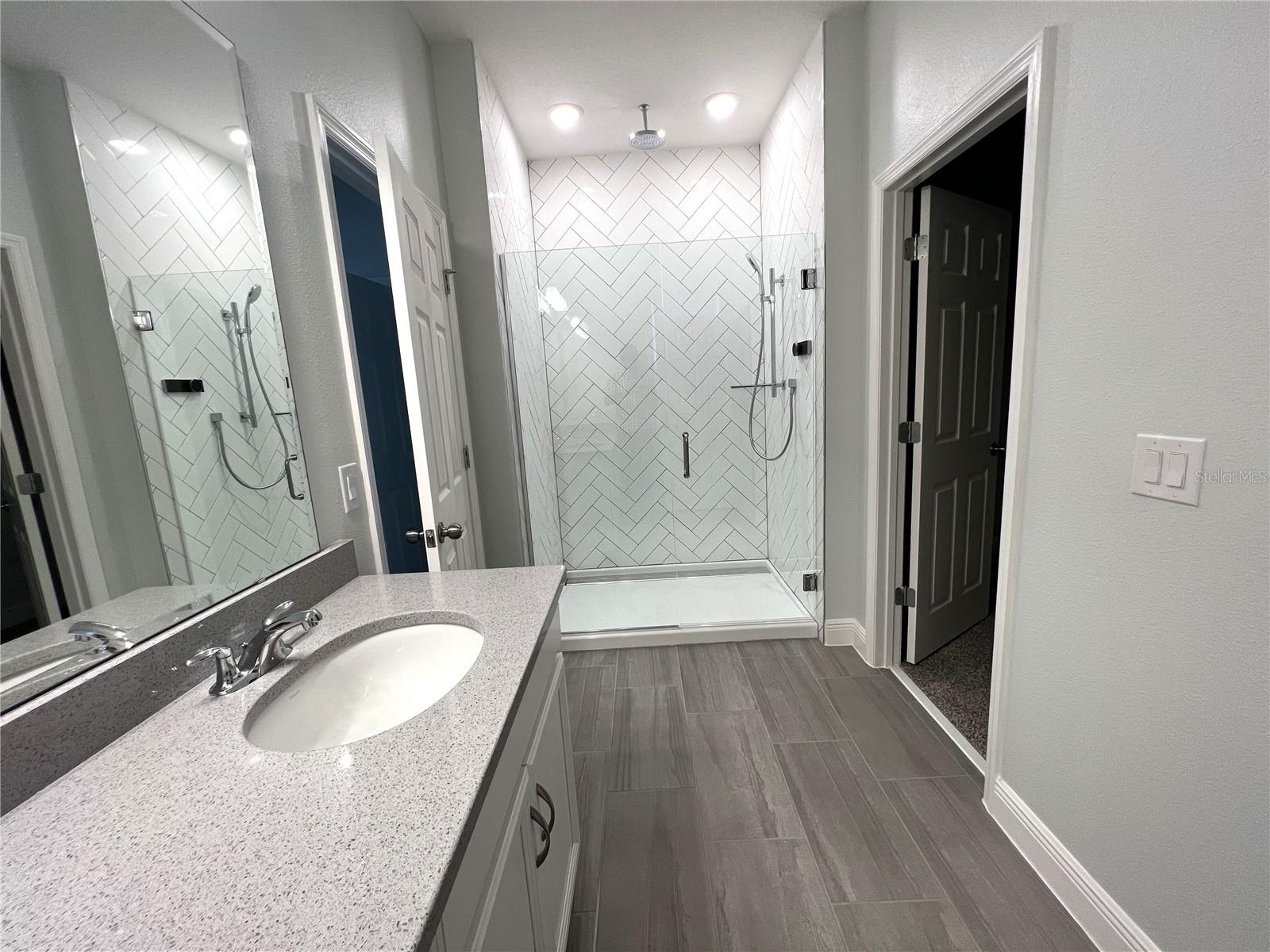 Image 10 of 22 For 606 Bellingham Way