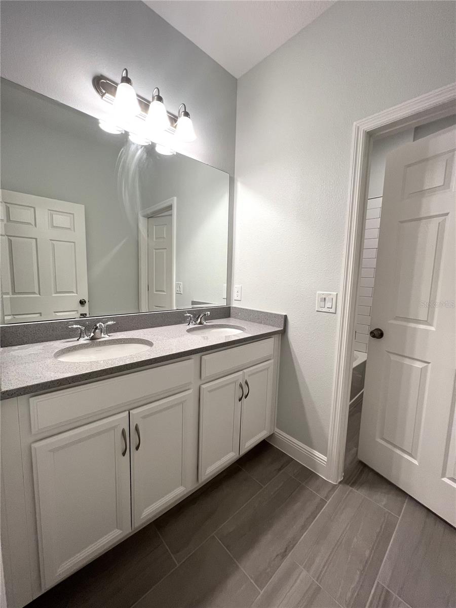 Image 14 of 22 For 606 Bellingham Way