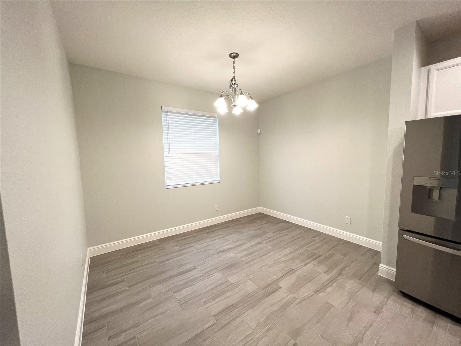 Image 8 of 22 For 606 Bellingham Way