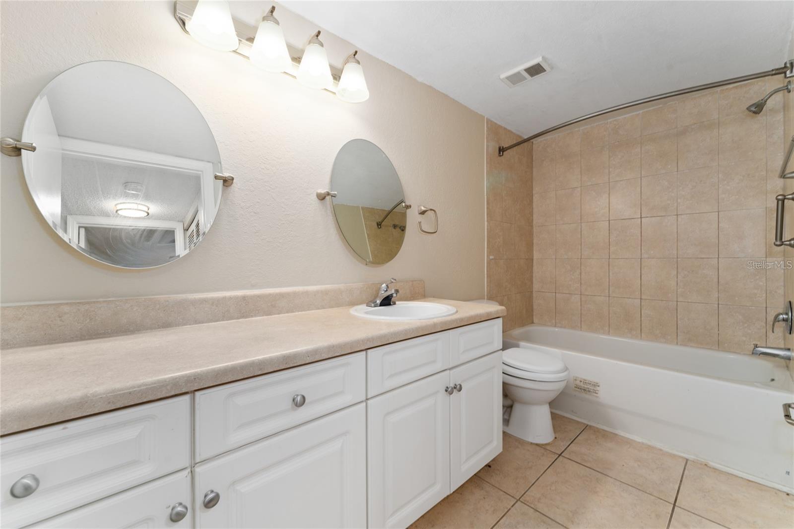 Image 10 of 15 For 4606 Commander Drive 1114