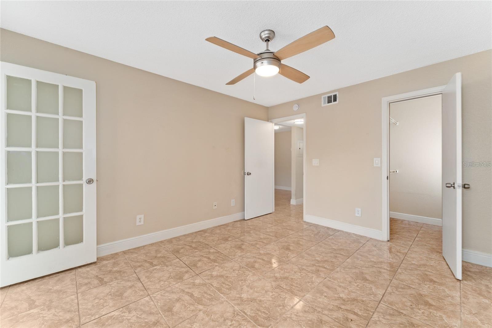 Image 11 of 15 For 4606 Commander Drive 1114