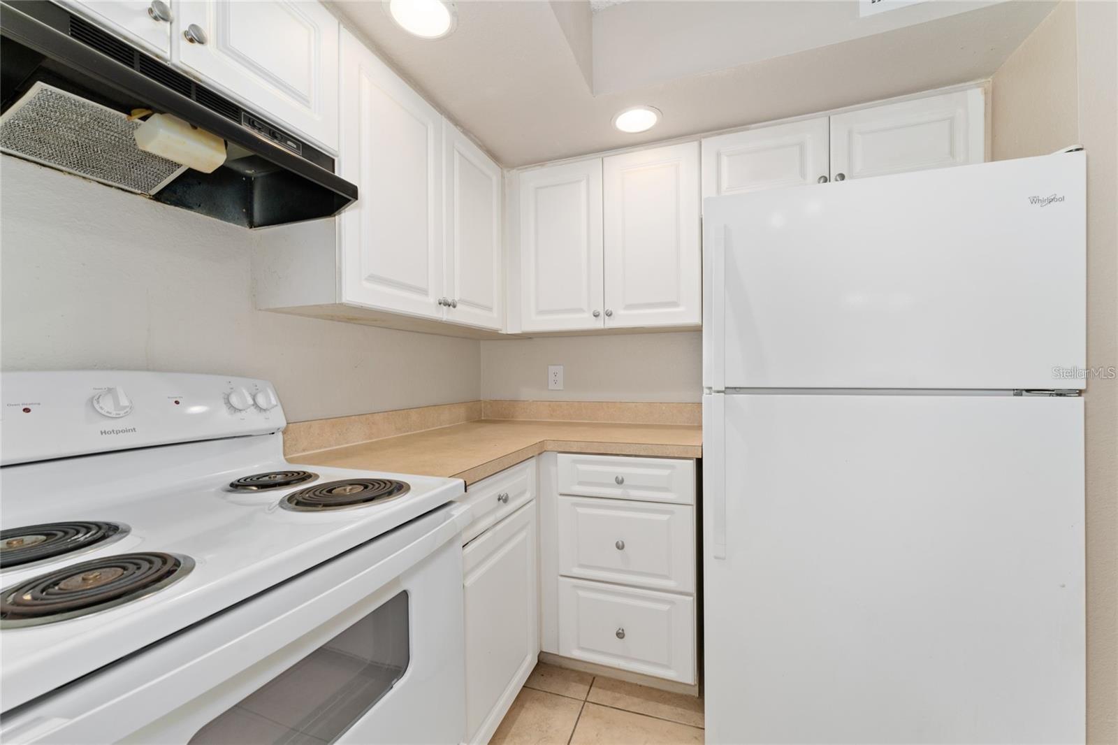 Image 8 of 15 For 4606 Commander Drive 1114