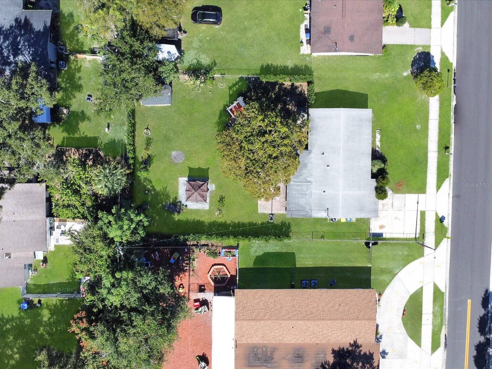 Image 33 of 36 For 2502 Beaumont Avenue