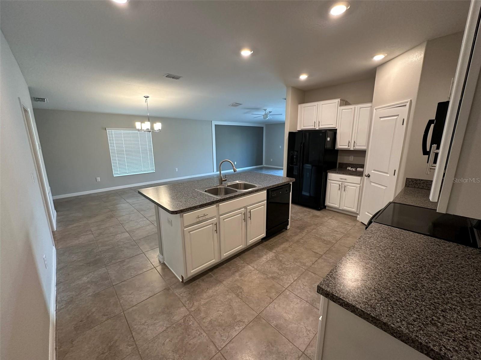 Image 4 of 38 For 15438 Wicked Strong Street