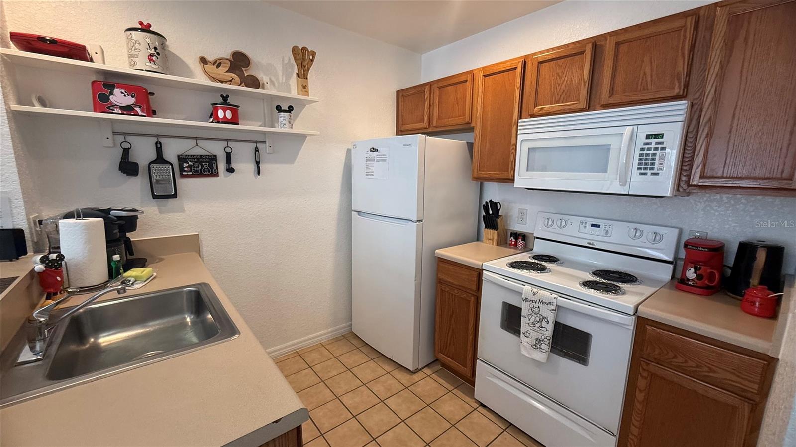 Image 13 of 55 For 4563 Yellowgold Road E 106