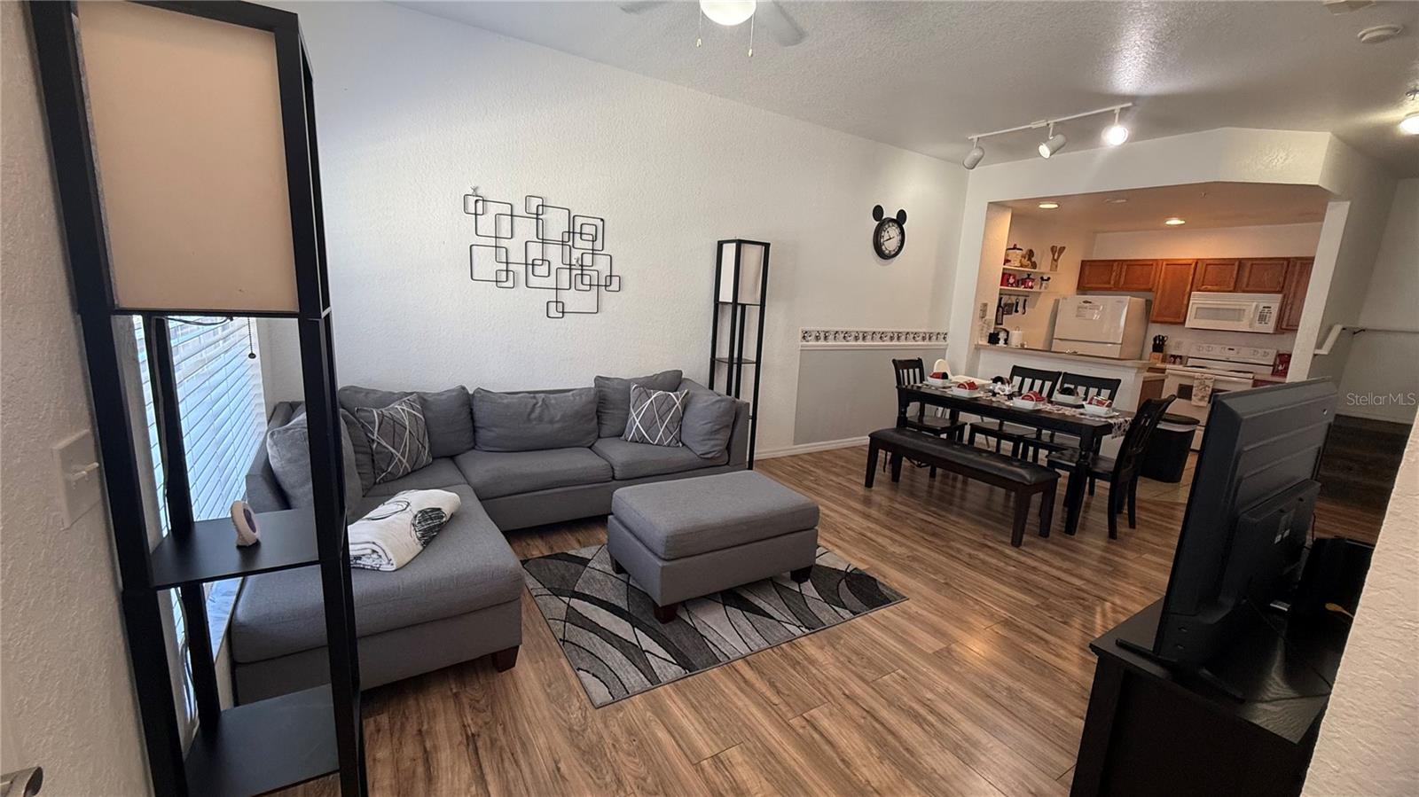 Image 3 of 55 For 4563 Yellowgold Road E 106