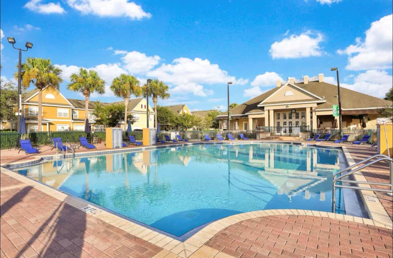 Image 32 of 55 For 4563 Yellowgold Road E 106