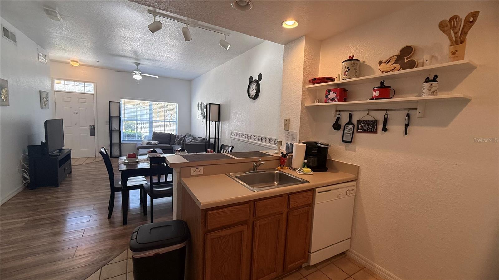 Image 6 of 55 For 4563 Yellowgold Road E 106