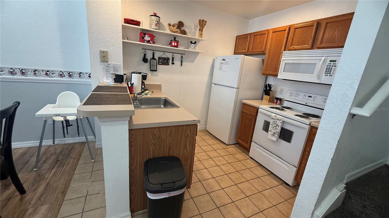 Image 7 of 55 For 4563 Yellowgold Road E 106