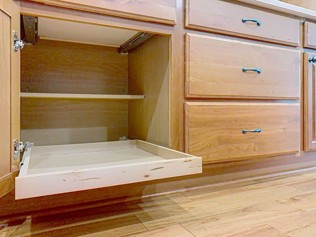 Image 22 of 68 For 543 Via Vitale Court