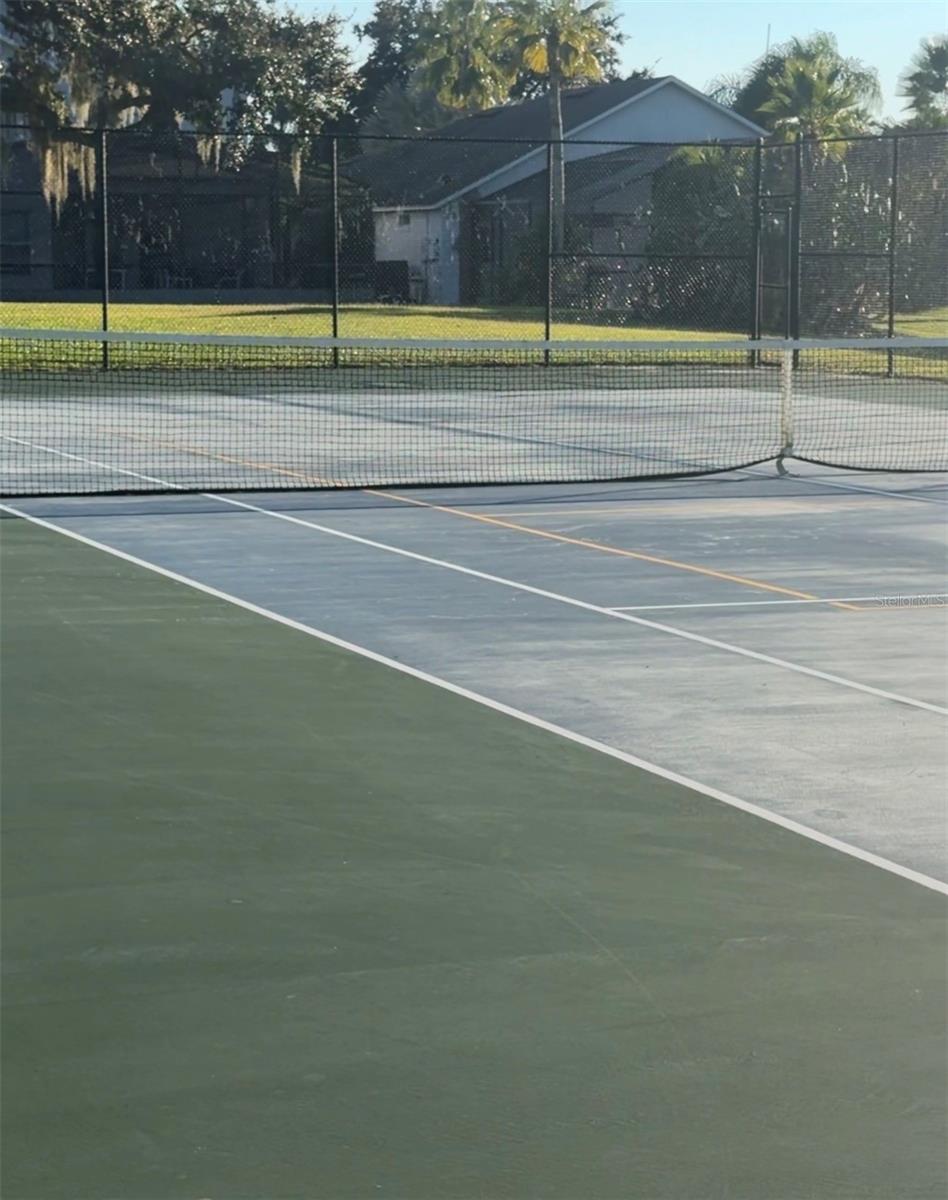 Image 22 of 30 For 1090 Park Ridge Circle