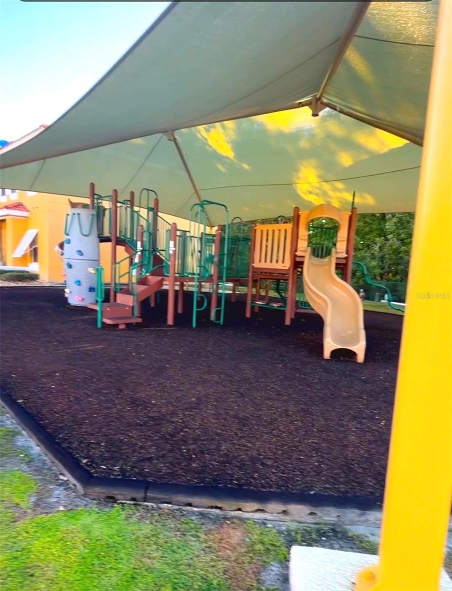 Image 24 of 30 For 1090 Park Ridge Circle