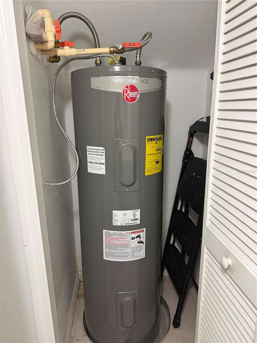 Image 29 of 30 For 1090 Park Ridge Circle