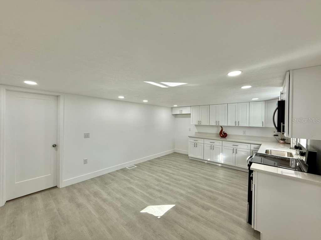 Image 3 of 69 For 1605 8th Street