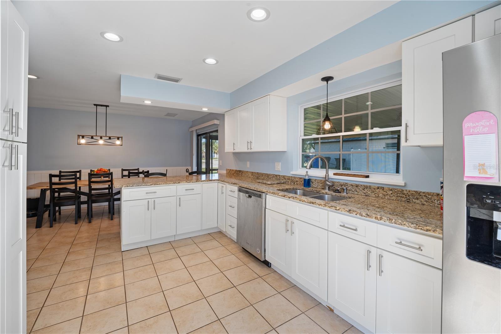 Image 16 of 29 For 1476 Heather Way