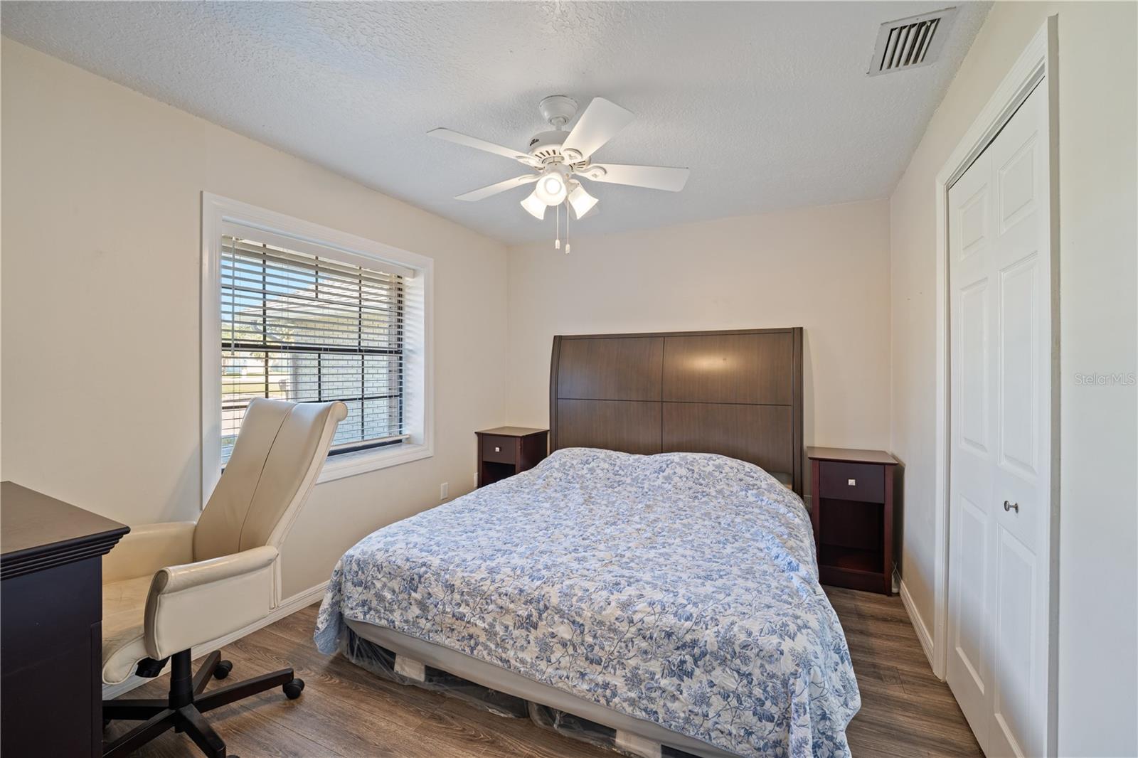 Image 20 of 29 For 1476 Heather Way