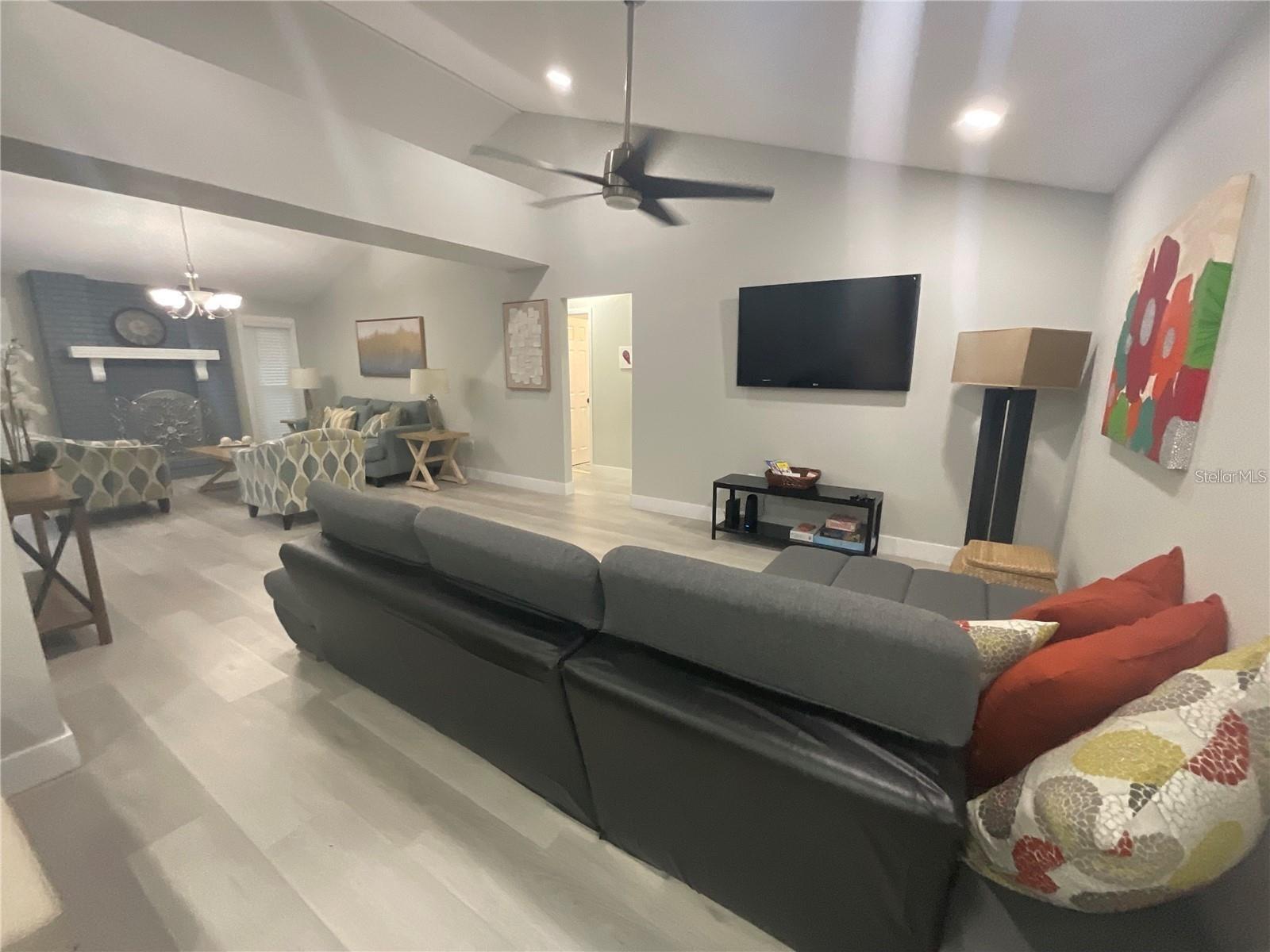 Image 12 of 16 For 3424 Willow Wisp