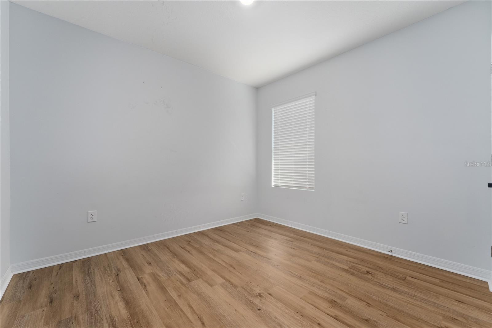 Image 12 of 28 For 1982 King Ranch Street